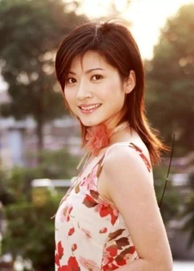  吉雪萍 家庭生活 经历分享 _吉雪萍 主持人 生涯回顾 _吉雪萍老公送幼儿园给女儿