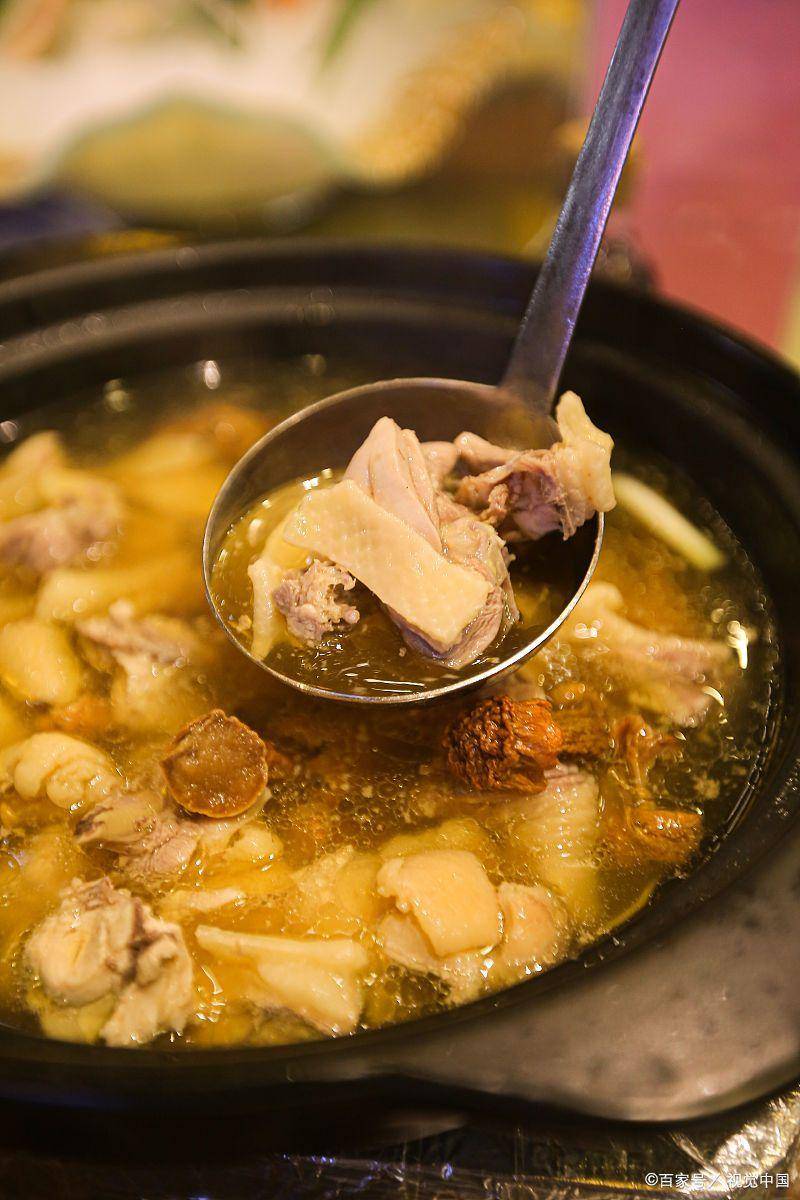 炖鸡要焯水吗_去腥_腥味_肉质