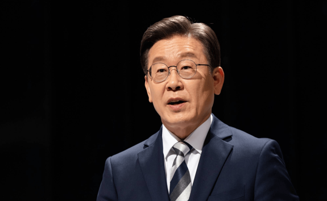 Lee Jae-Ming负责韩国：经济如何破坏？外交在哪里