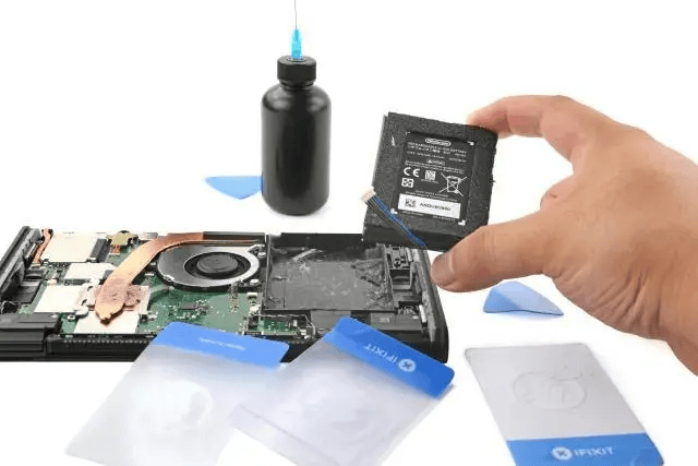 iFixit拆解任天堂Switch 2：可维修性3分，比第一代更难修复