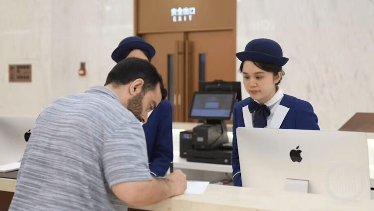 前5月外籍游客重庆免税店扫货4500万元，最爱买的竟是……