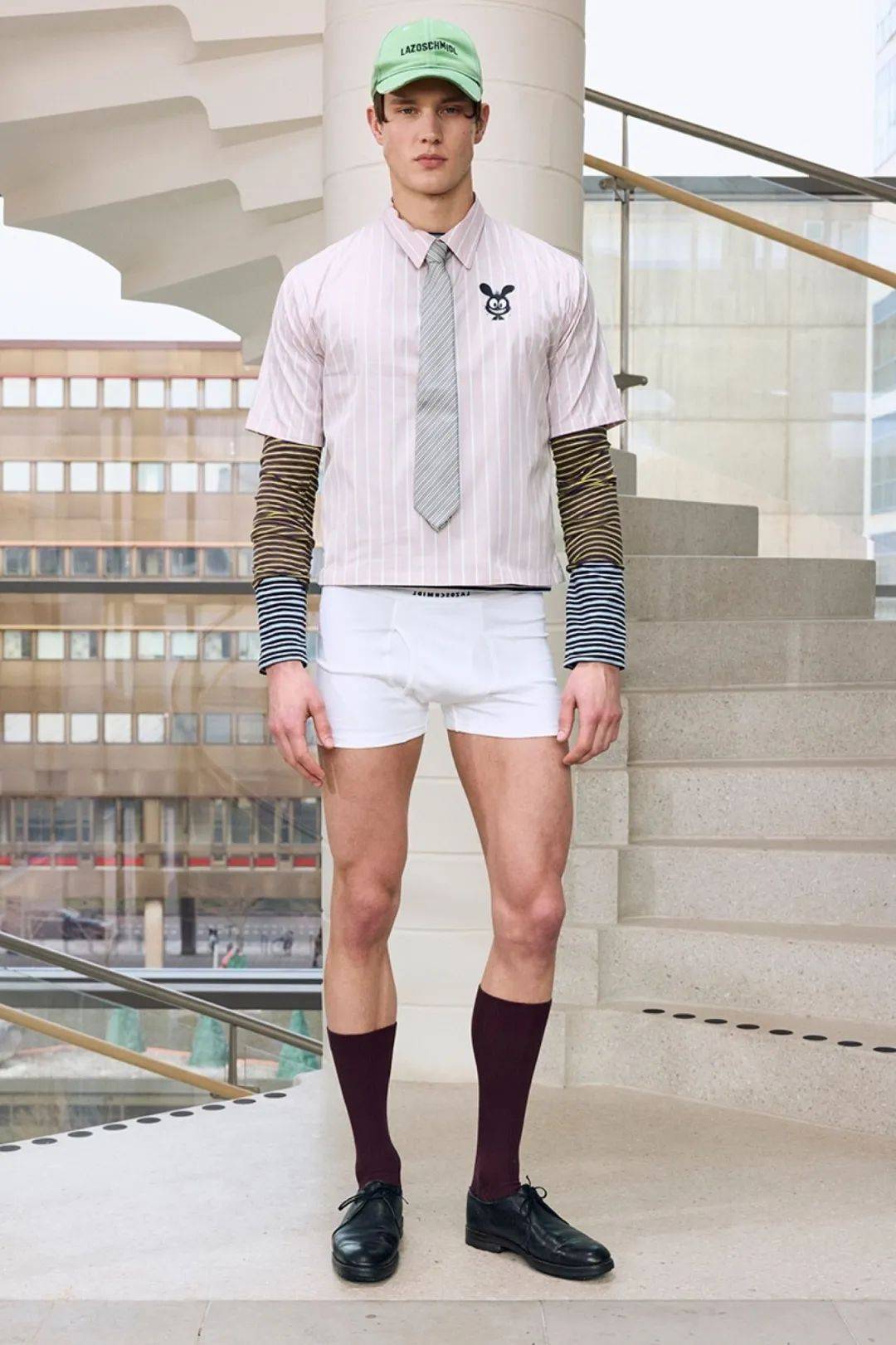 时尚最性感的 3 英寸:微短裤如何进入男生的衣柜?