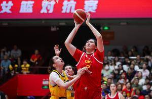 张子宇两战高效34+14：与韩旭双塔战术初见成效 有望出战亚洲杯
