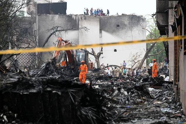 印度空难救援队22人确诊__印度空难事件