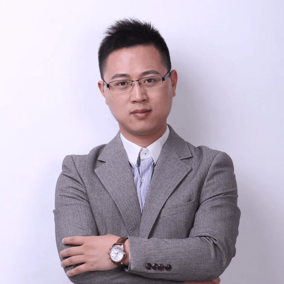 李卓麦田格创始人高考满分作文得主80后青年作家,湖南写作学会副会长