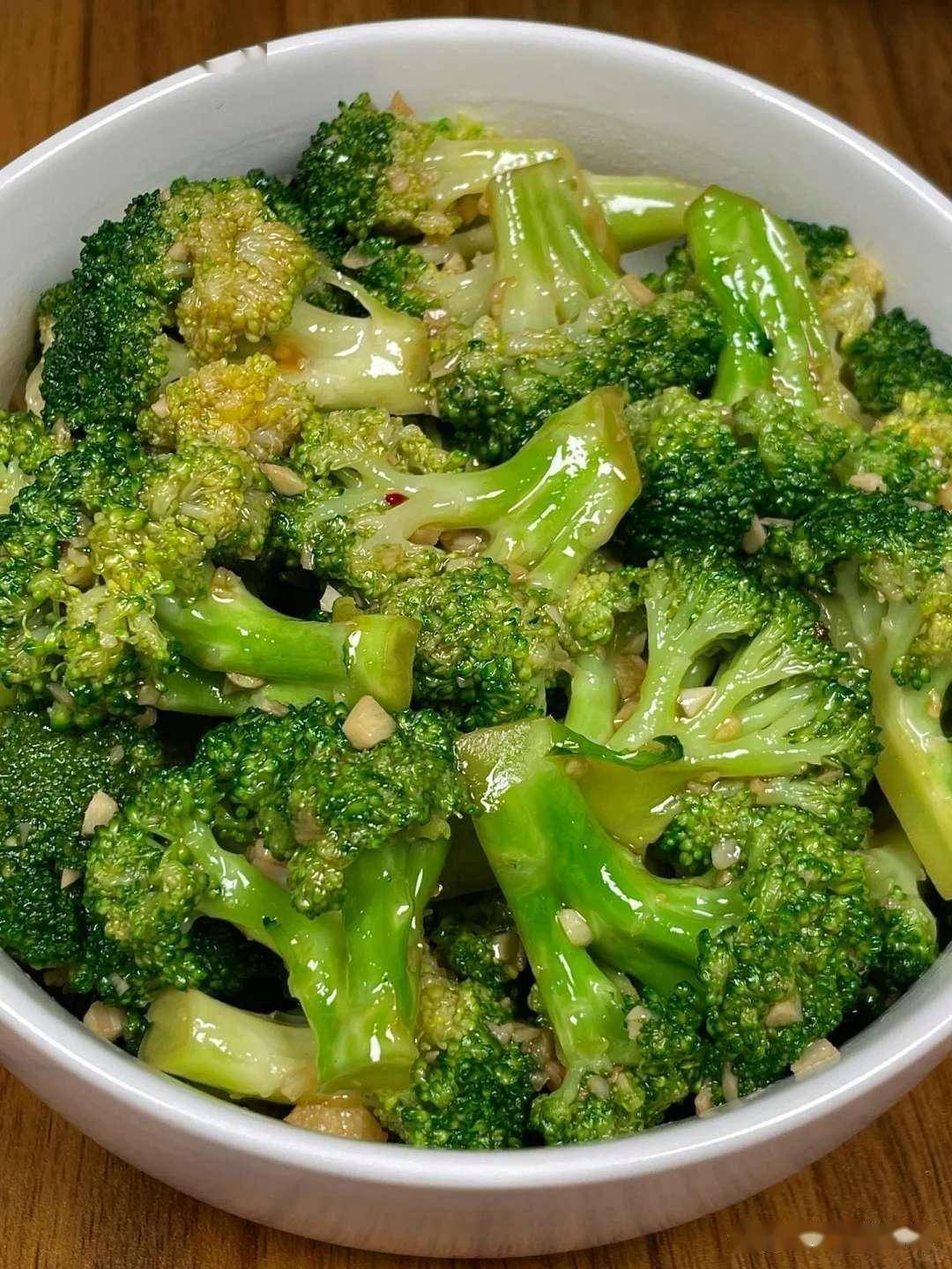 早餐减肥水煮菜的做法(减肥水煮菜怎么搭配才有营养)