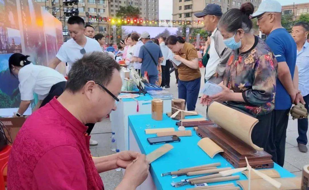 宜宾市的江是什么江_白山宜宾花园在什么位置_