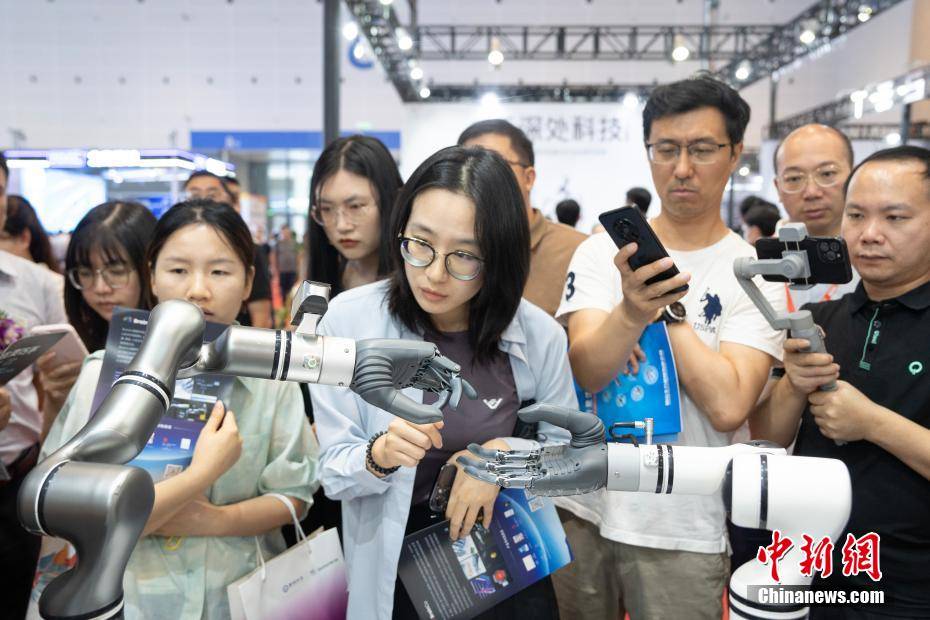 2025杭州国际人形机器人与机器人技术展览会开幕