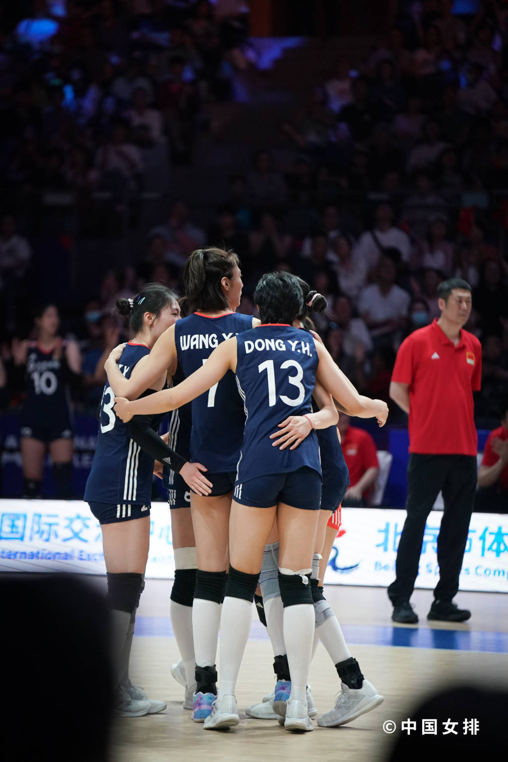 欧美瑟图:中国女排0比3负于意大利，世界联赛香港站3胜1负收官