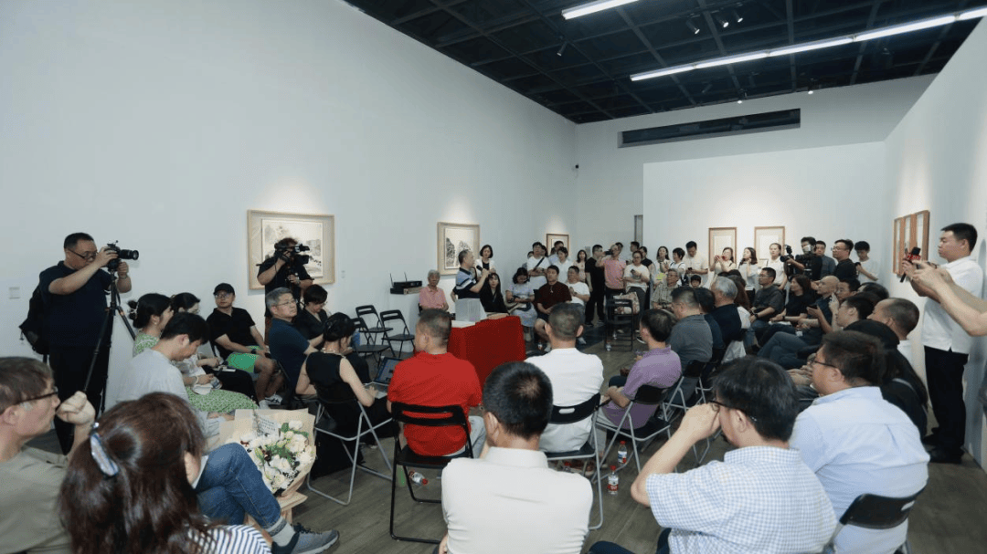 艺术眼｜人生有限 求知无尽 邵大箴先生纪念会暨新书发布会在京举行_艺术眼｜人生有限 求知无尽 邵大箴先生纪念会暨新书发布会在京举行_