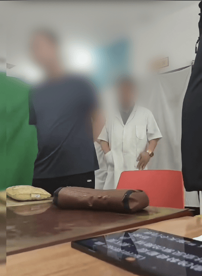 男人因老中医指甲长评脉被按出印索赔2000元

？当地卫健：有群众反映，将核实