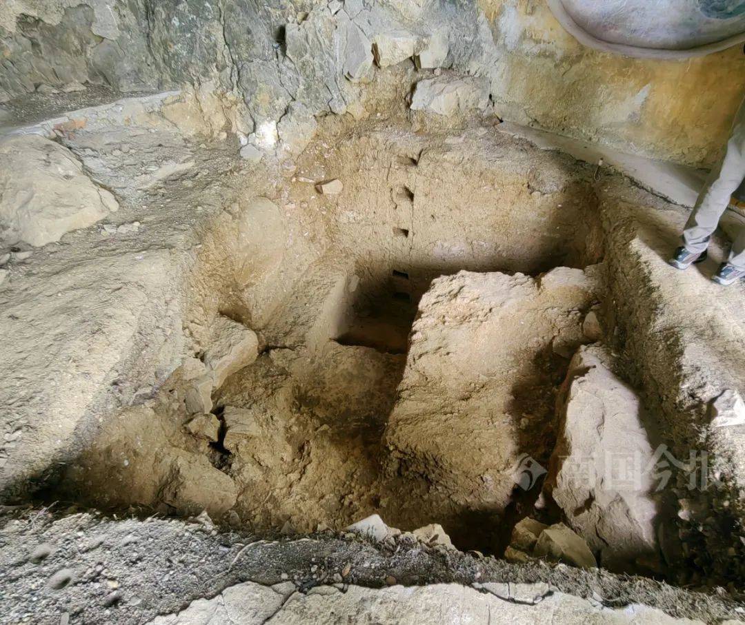 柳州发现3万年前古墓，女性墓主蜷缩长眠，牙齿万年不腐