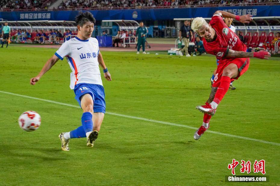 2025中超联赛：河南俱乐部酒祖杜康队2比2战平山东泰山队