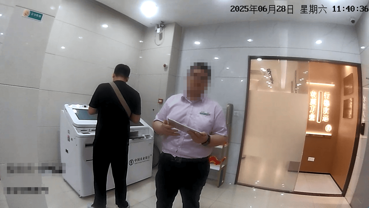 难以抗拒txt:国外弟弟寄来“百万美金”，杭州阿姨取海外包裹为啥要先转账？
