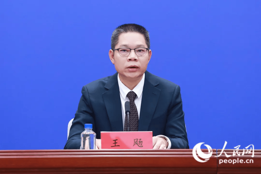 高危职业二师姐免费:福建省教育厅副厅长王飏调任中国海峡人才市场副总经理