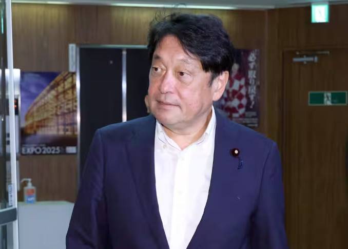 日本自民党高官：特朗普用一封信打发我们，极其无礼、强烈愤慨