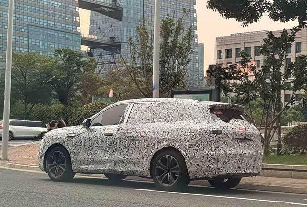 问界M7新款谍照曝光：外观升级，续航大增，或9月上市