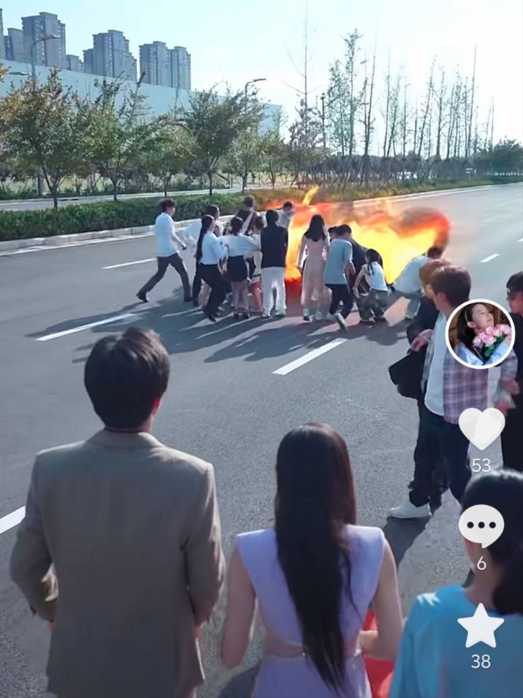 短剧疑碰瓷华为、小米：“余程冬”被“骁米集团”挖走，骁米董事长叫苏柒