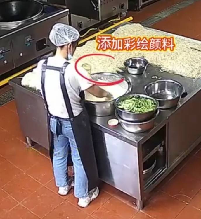 关心：血铅中毒事件，应该追查的不止8个人