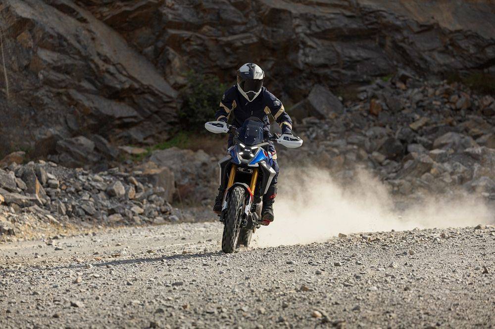 宝马F450GS年底上市：全新450c.c双缸引擎，吸引新手车迷