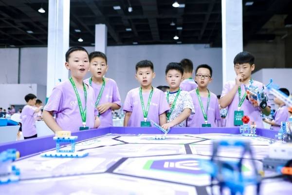 2025“渝鄂湘黔”四省（市）边区青少年无人机邀请赛暨ENJOY AI重庆市选拔赛举行
