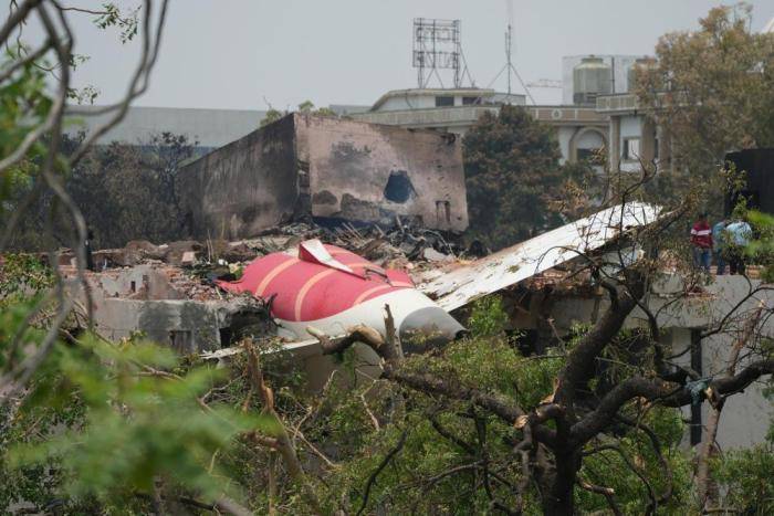 燃油开关缺陷造成印航空难？美联航回应，多国检测