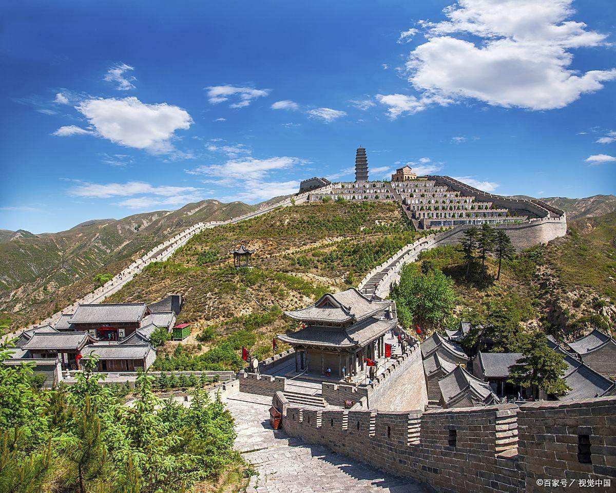 无论是徒步登山,骑行郊游,还是简单的散步,都能在张家口