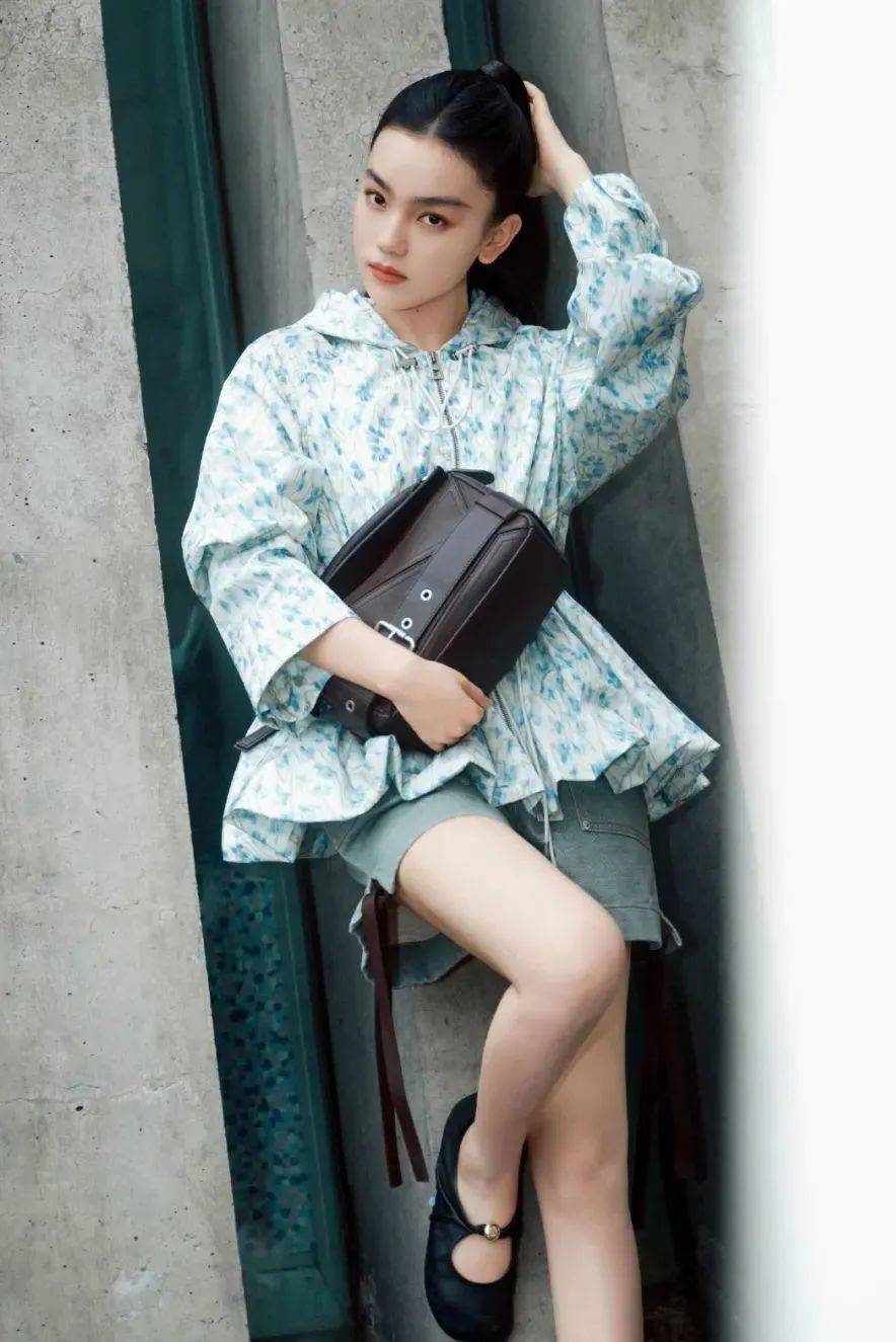 00小花，怎么不算人均母胎美人呢？