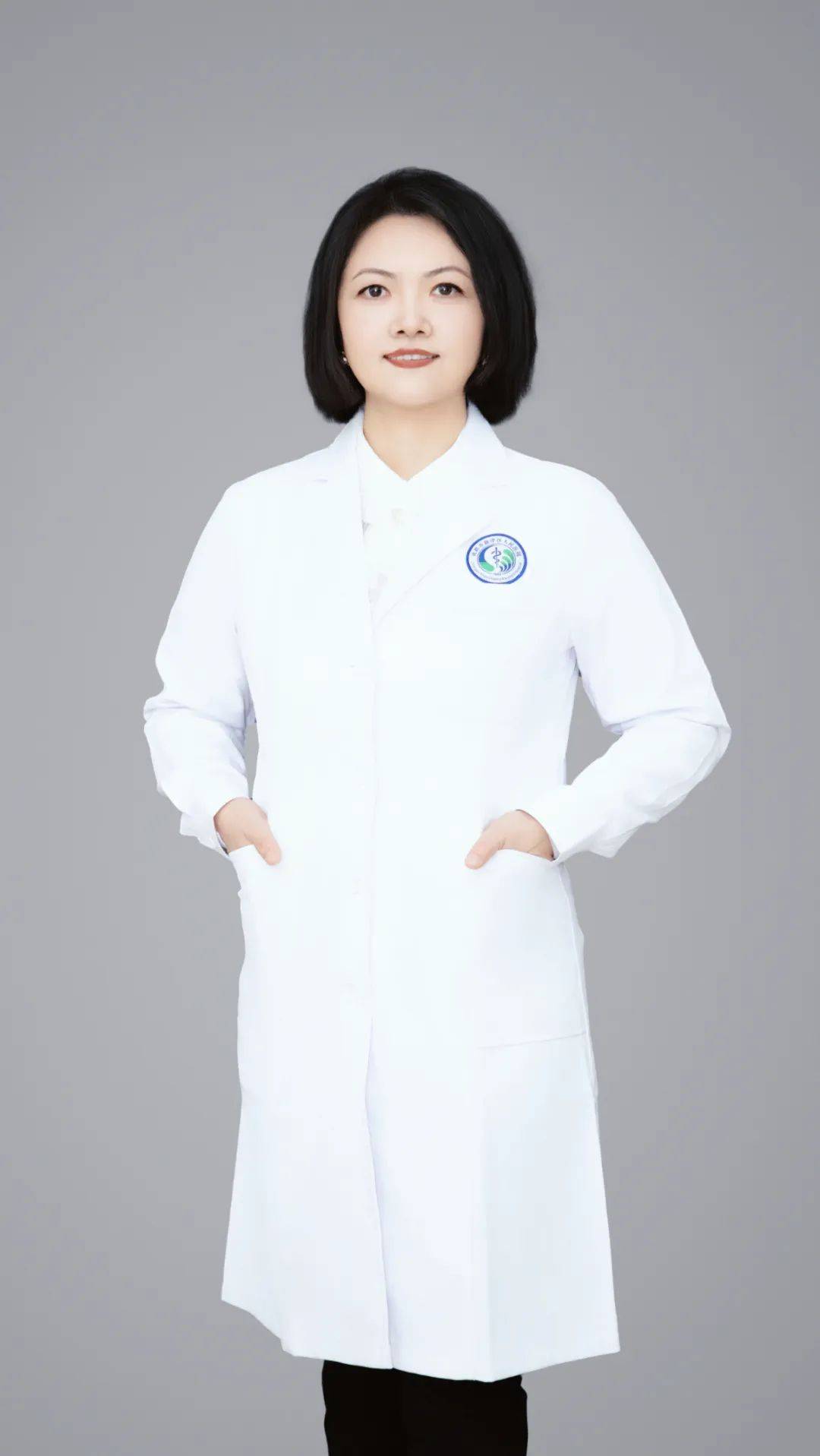 长期从事感染性疾病医疗工作,承担医院医疗质量控制与抗