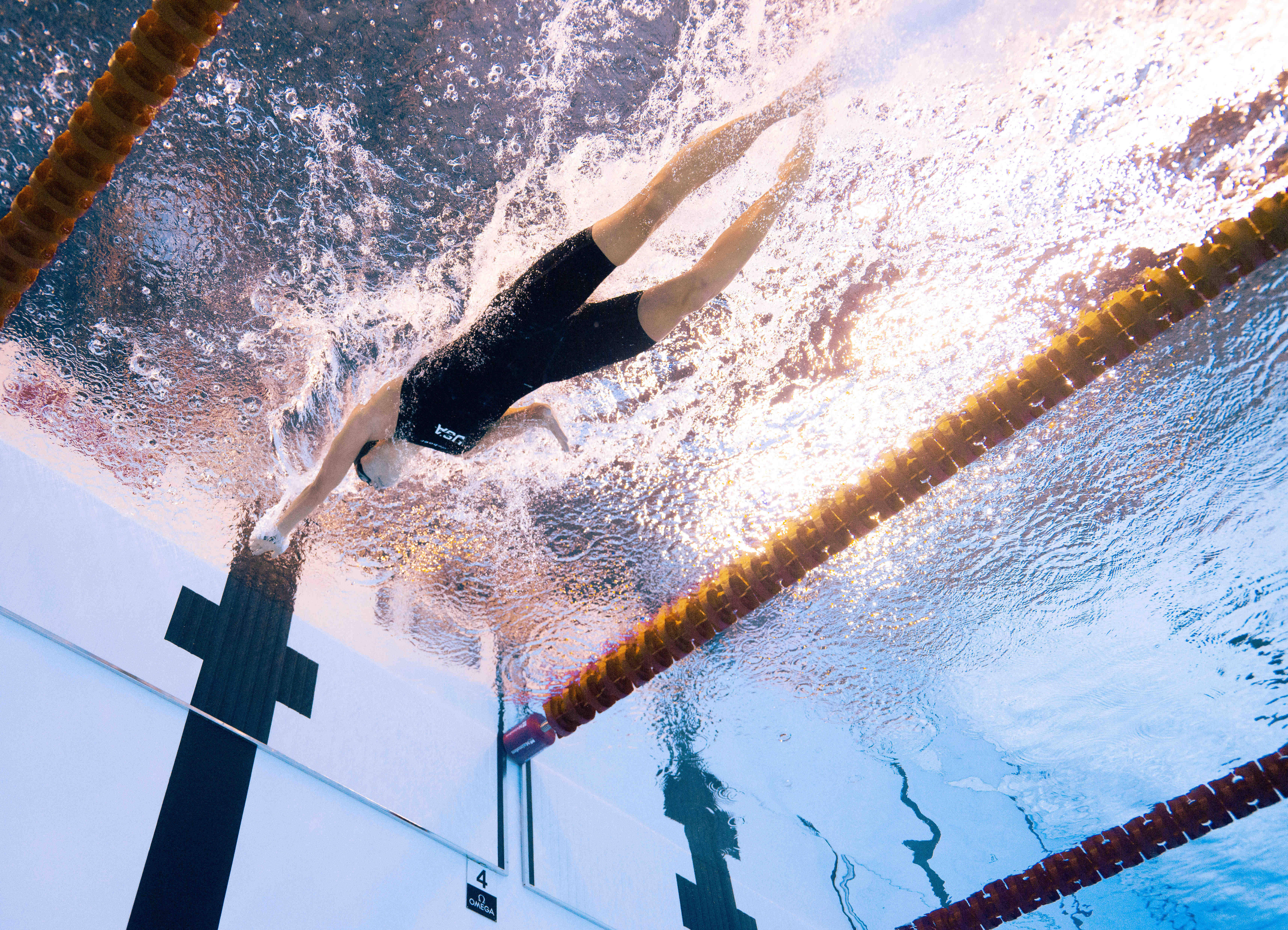 游泳世锦赛游泳女子4x100米混合泳接力决赛赛况