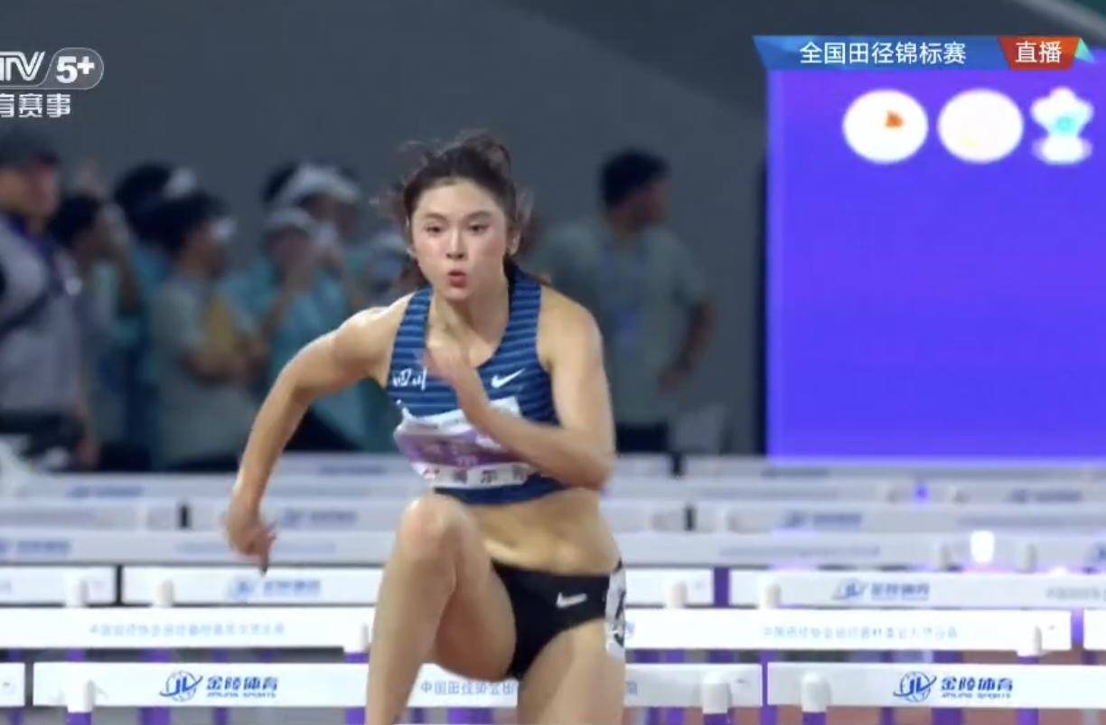 13秒00！吴艳妮以小组第一晋级2025年全国田径锦标赛女子100米栏决赛