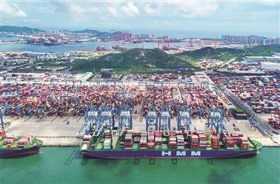 解锁港口数智化：AI大模型藏着破局关键