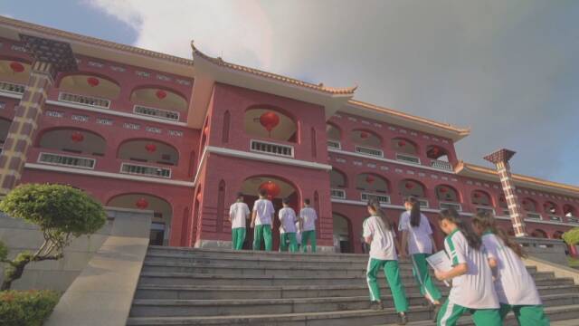 "琼海百万年薪,百万房产聘嘉积中学百年名校掌舵人"