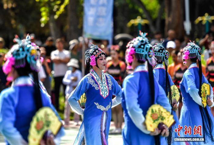 2025年新疆维吾尔自治区暨乌鲁木齐市“全民健身日”主题活动举行