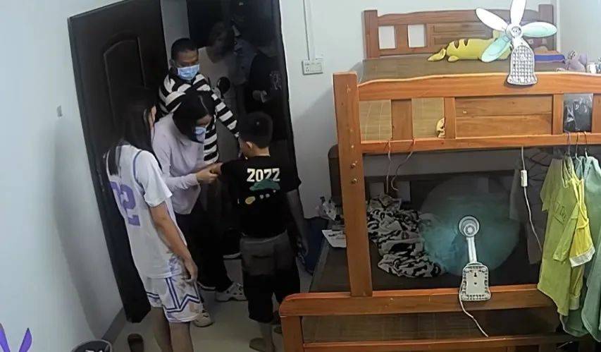家长不在家，工作人员凌晨入户给未成年人抽血？当地卫生部门回应