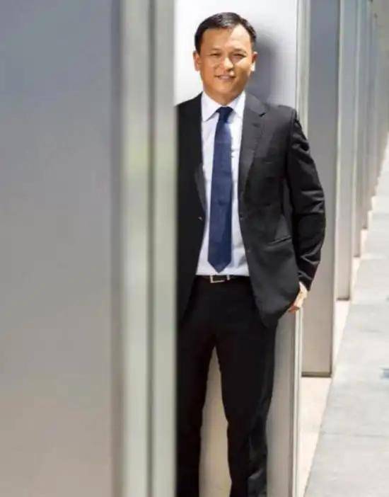 瑞幸咖啡实控人黎辉:父亲是原兰州军区副司令,妻子是知名主持人