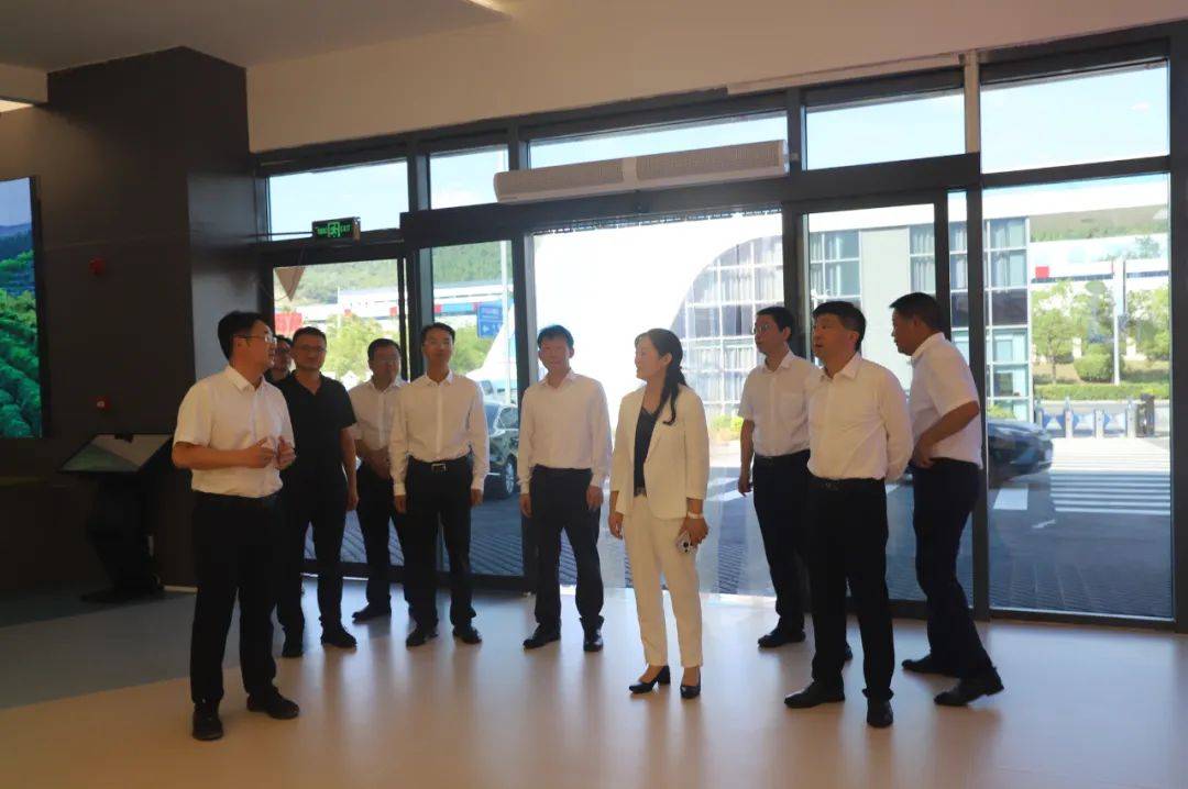 十堰市领导调研丹江口重点企业：深挖资源潜力，践行绿色发展理念