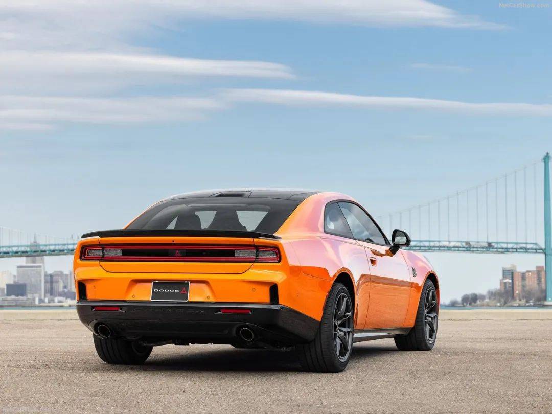 全新“技术流”四驱道奇Charger Scat Pack发布,双涡轮直六替代V8,信仰没了_搜狐汽车_搜狐网