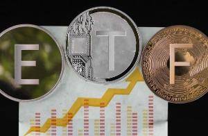 腾讯二季报大超预期，高“含腾量”中概互联网ETF开盘涨幅近1%