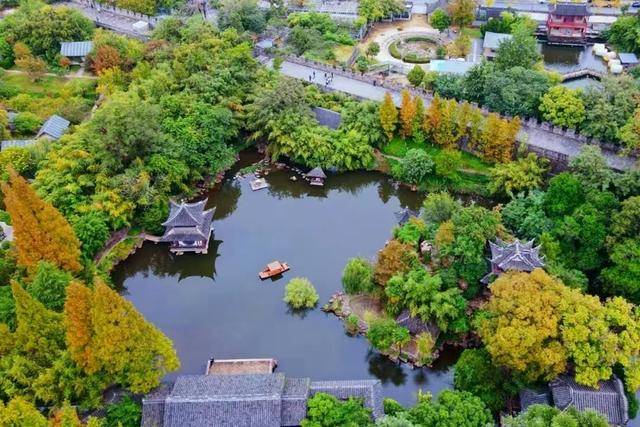 中甲+“苏超”双主场在南通快乐翻倍叫扬叔 - 全网最会整活的苏超球迷  足球圈热梗收割机