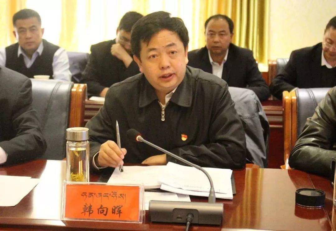落马官员受贿细节曝光：接行贿者车钥匙开回家，内有装198万现金拉杆箱 买皮筋打散钞票顺序再捆扎