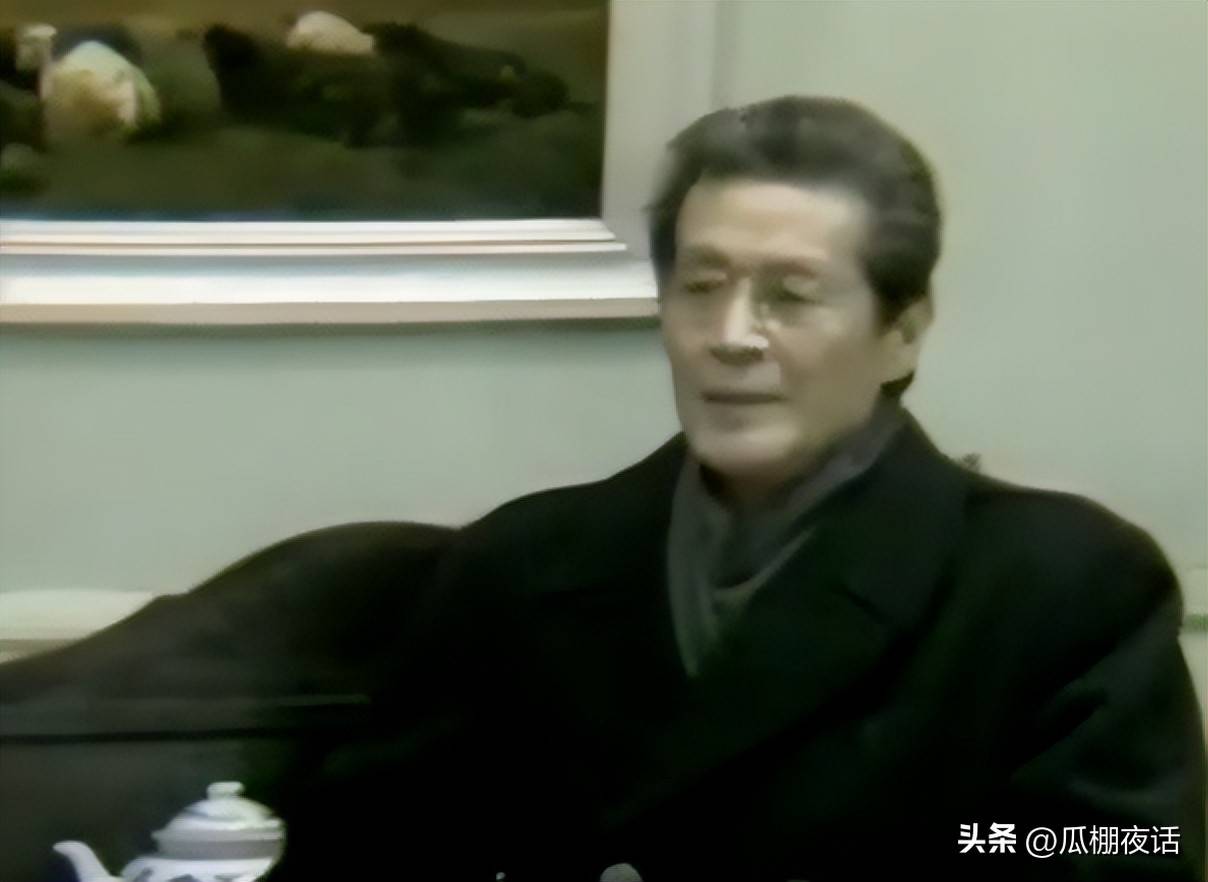 白天演员,晚上地下党,隐姓埋名75年,他的人生比戏还要戏剧性