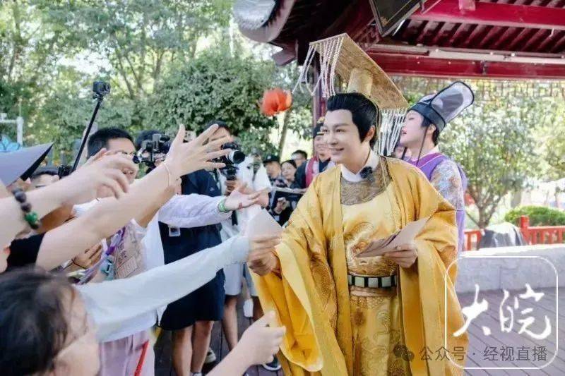 “李世民”在景区打工引关注 郑国霖：要养家糊口，凭能力工作没有问题