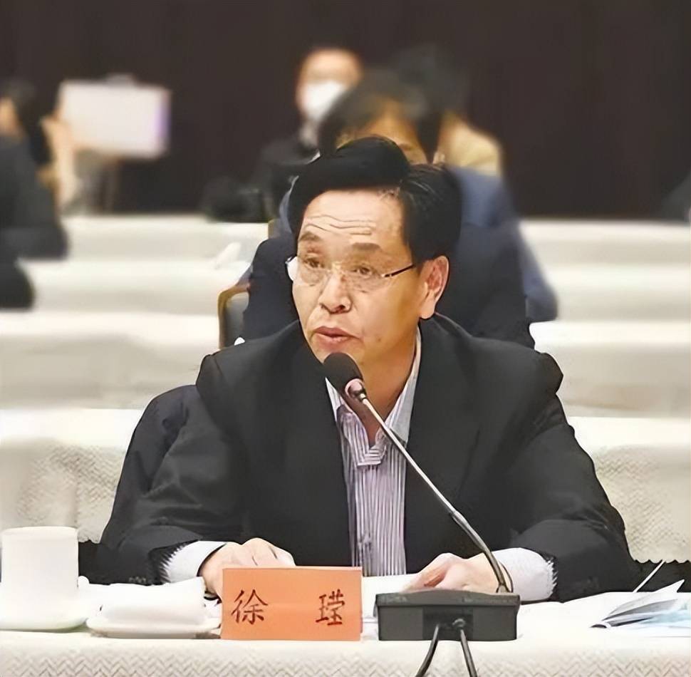 一周反腐档案｜国家烟草专卖局副局长被判15年；退休4年的民主党派干部主动投案