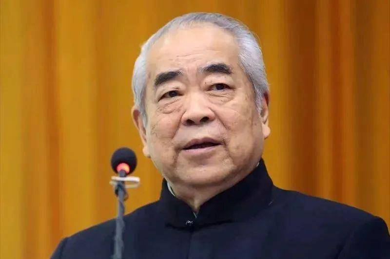 被传“失联”的范曾何时公开露面？友人再发声：近期不会，但之后肯定会，“搬家带走20亿元藏品”无根据