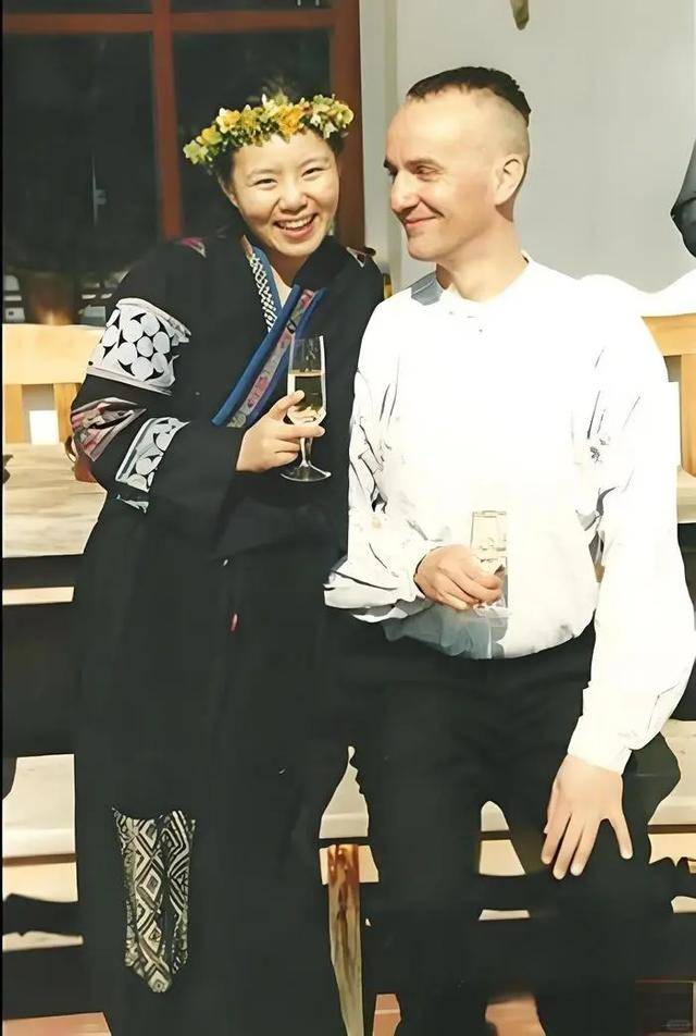 龚琳娜自曝离婚细节，质问老锣出轨，原来他爱上奥地利的离异女人