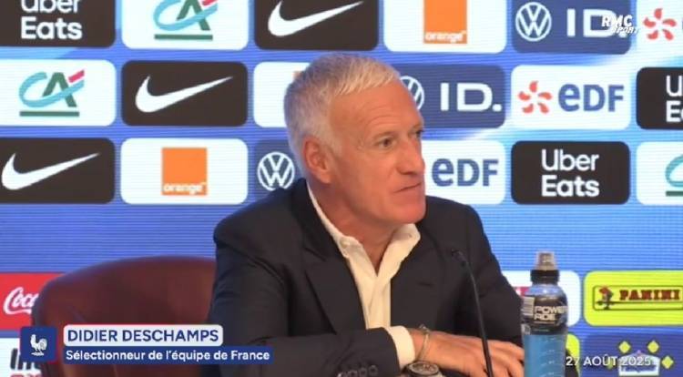 德尚:埃基蒂克固然很好但竞争很激烈,没招帕瓦尔和他的水平无关