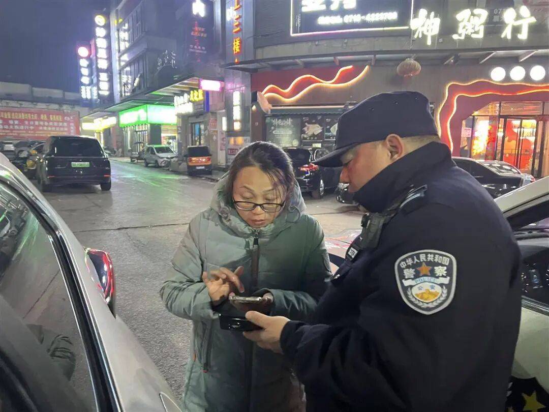 48岁周劲松，经抢救无效牺牲