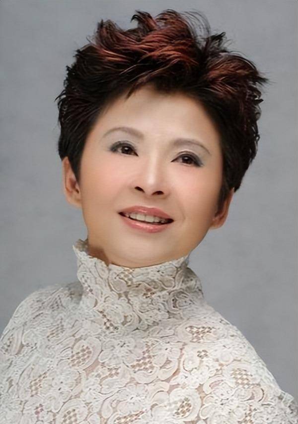 董文华不再沉默，揭露了曾经被“封杀”的原因，原来我们错怪了她