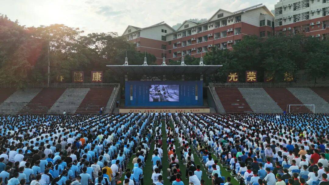 开学啦！带你直击“开学第一天”